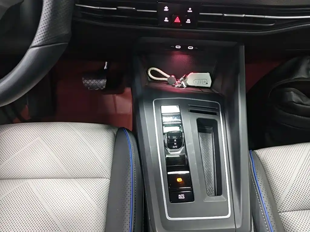 Volkswagen Golf — миниатюра 14