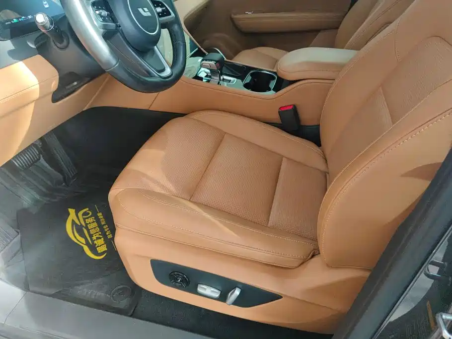 Li Auto ONE 2021 6 мест