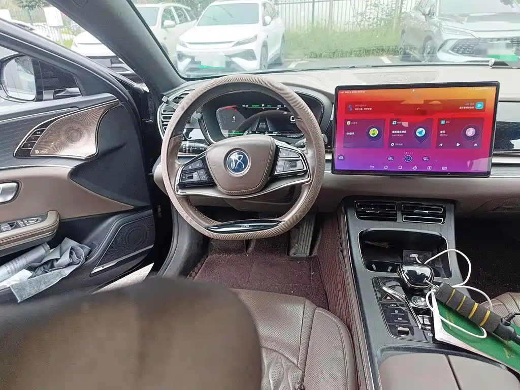 BYD Han — миниатюра 11