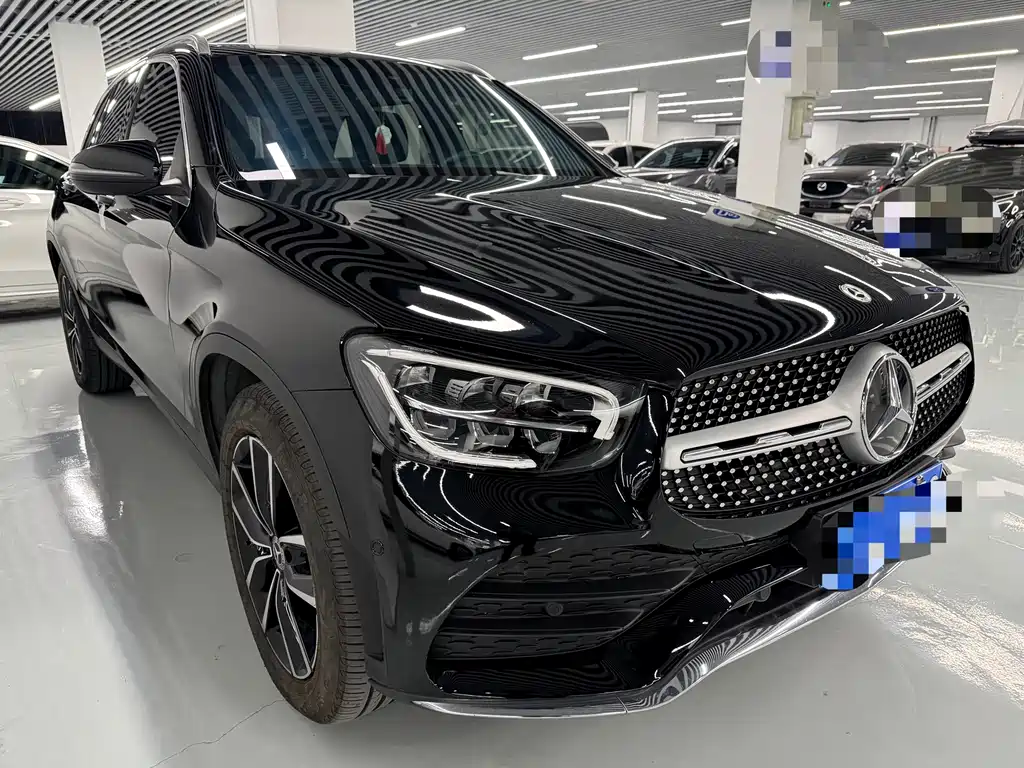 MERCEDES-BENZ GLC