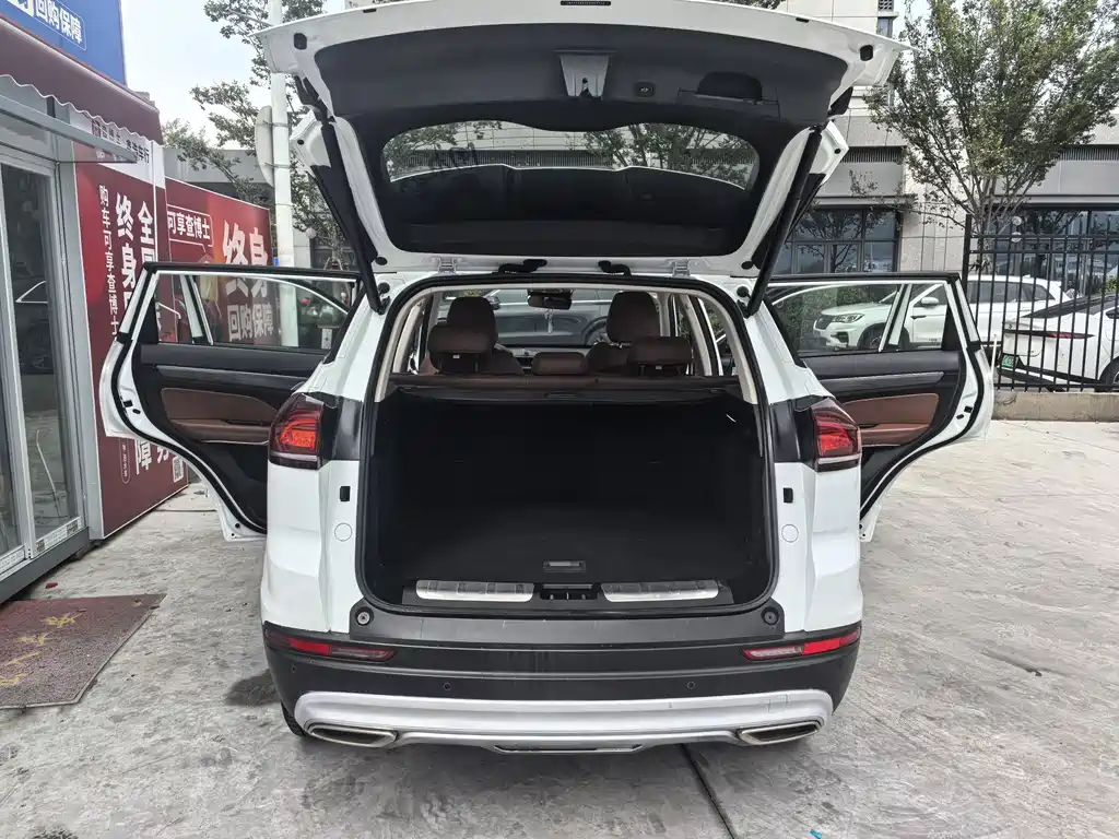 Geely Boyue — миниатюра 8