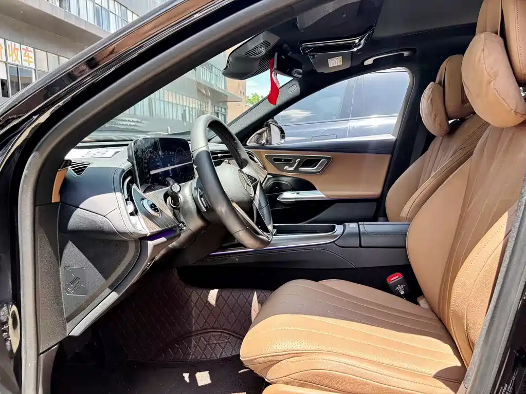 Mercedes-Benz E-Class E 2025 E 300 L Fashion