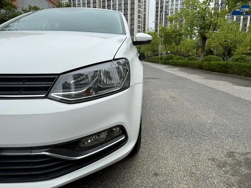 Volkswagen Polo — миниатюра 8