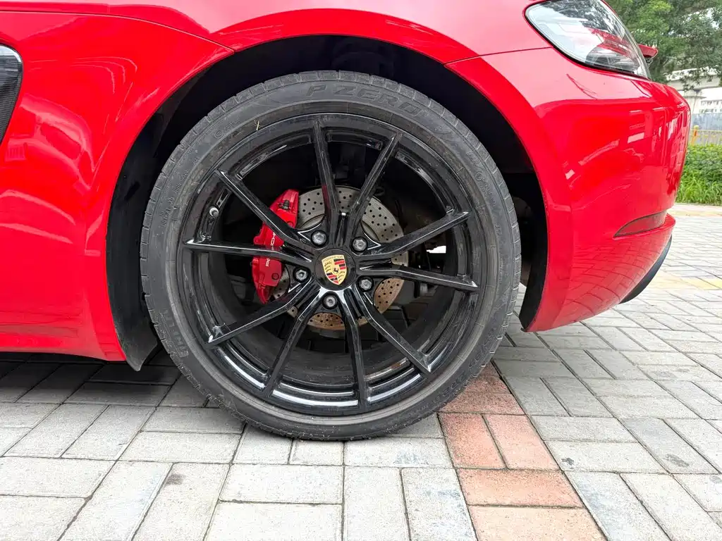 Porsche 718 2018 Cayman 2.0T