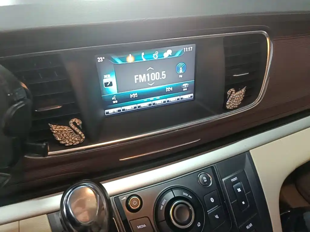 Buick GL8 — миниатюра 13