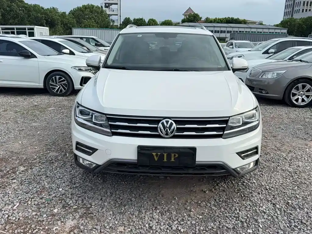 Volkswagen Tiguan L