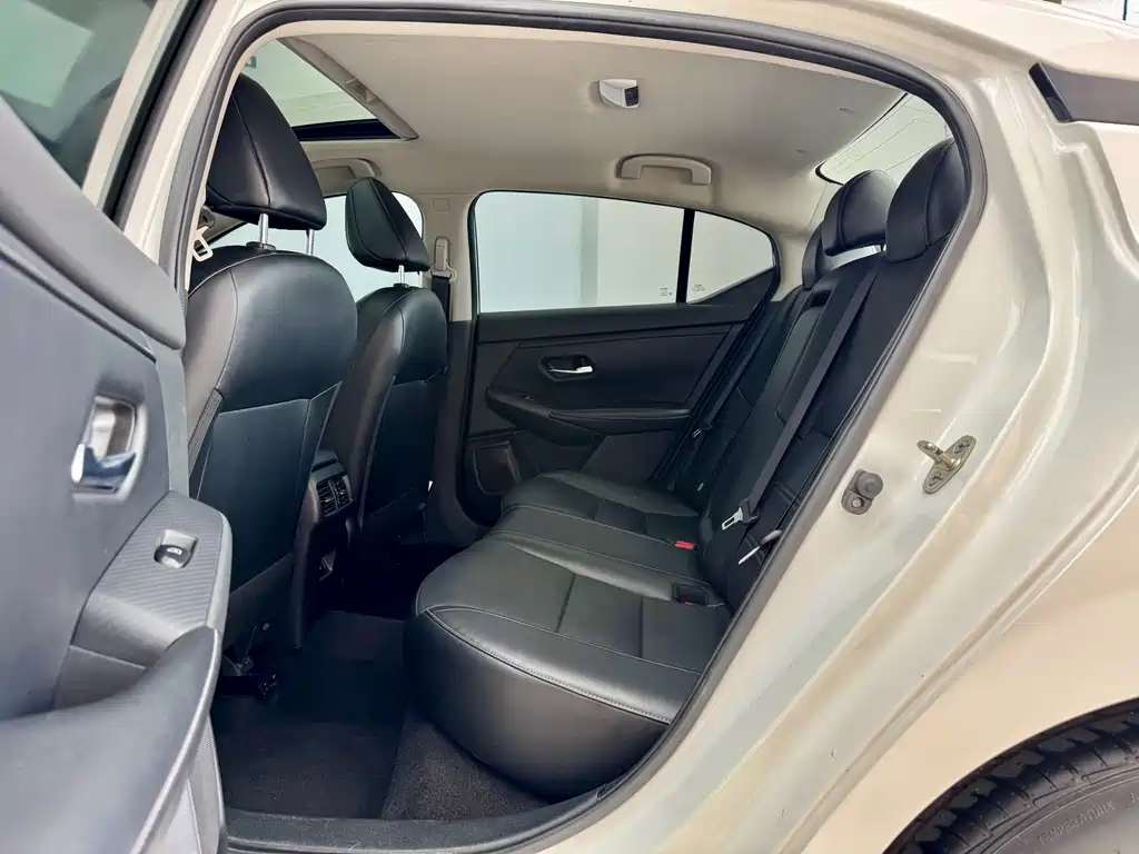 Nissan Sylphy — миниатюра 8