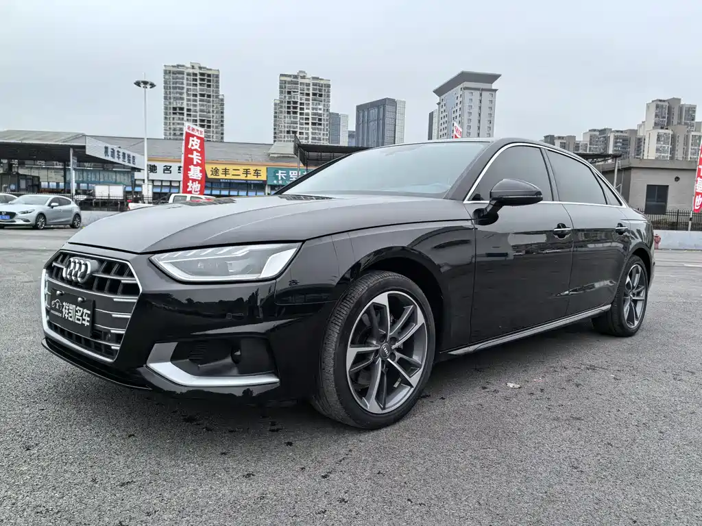 Audi A4L 2021