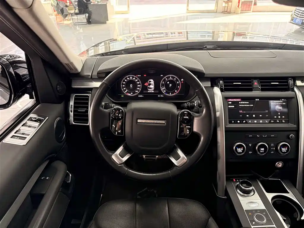 Land Rover Discovery 2020 2.0T 30
