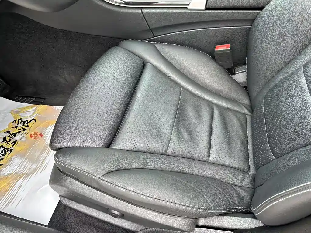 Mercedes-Benz C-Class — миниатюра 21