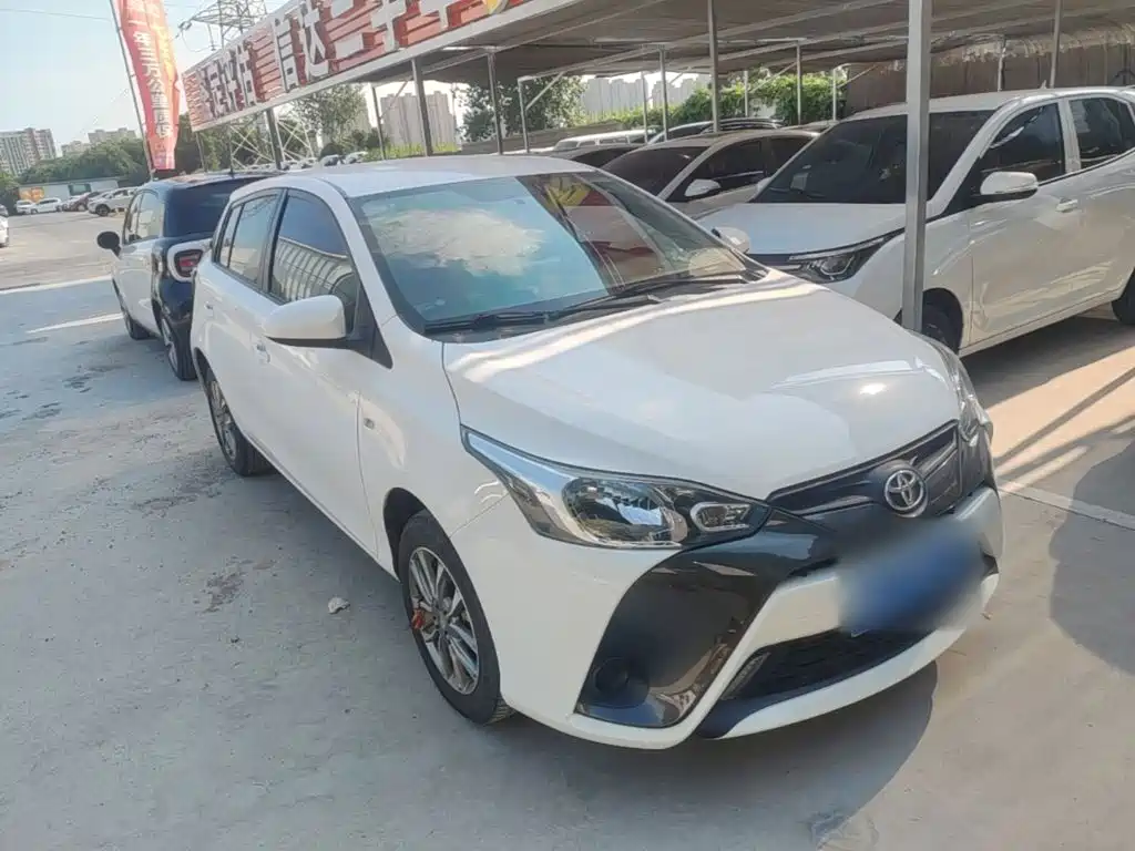 Toyota Yaris L — миниатюра 4