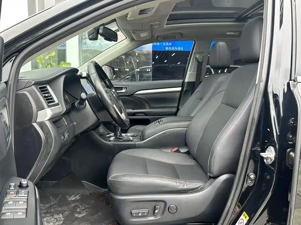 Toyota Highlander — миниатюра 7