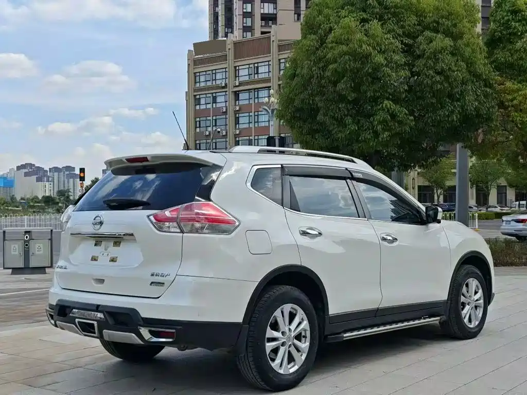 Nissan X-Trail — миниатюра 7