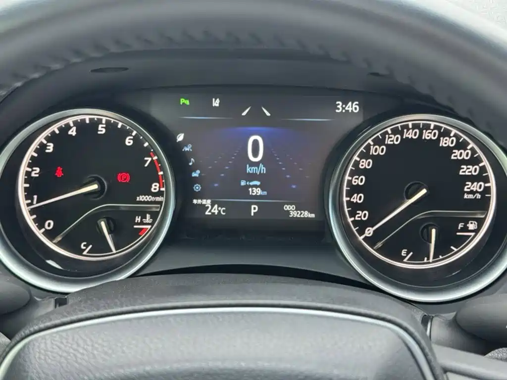 Toyota Camry — миниатюра 5