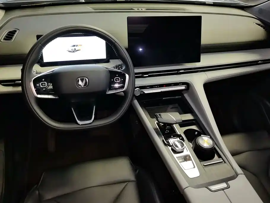 Changan Changan CS75PLUS — миниатюра 12