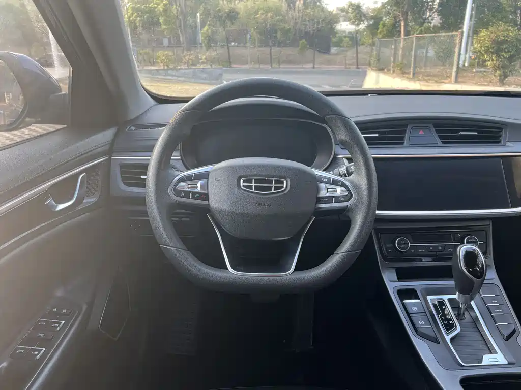 GEELY AUTOMOBILE EMGRAND GL