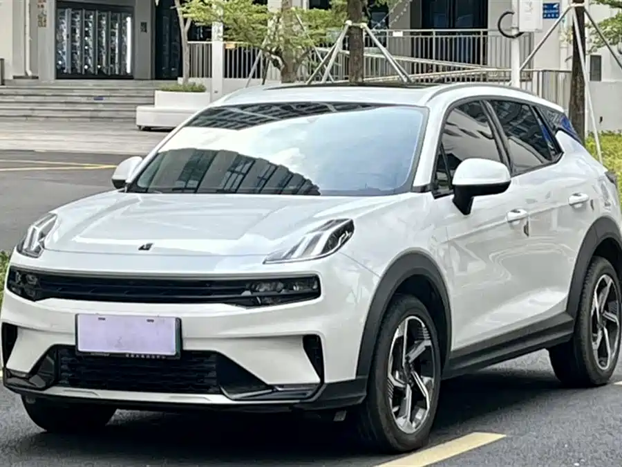Lynk & Co 06 EM-P 2022