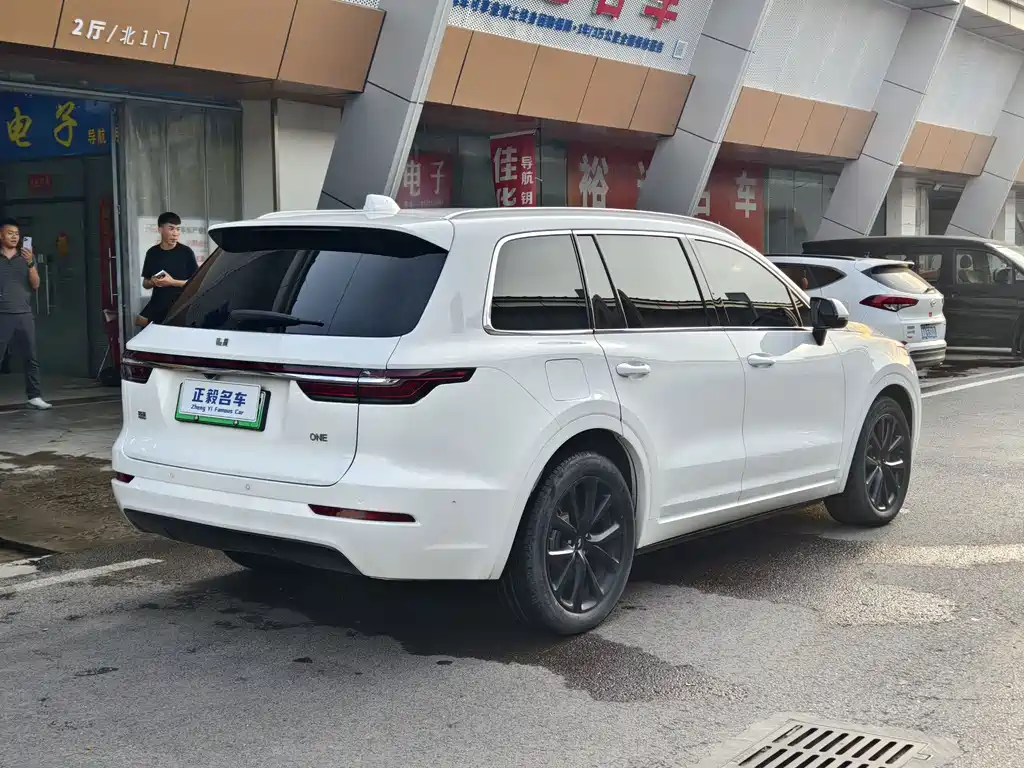 Li Auto Li ONE — миниатюра 9