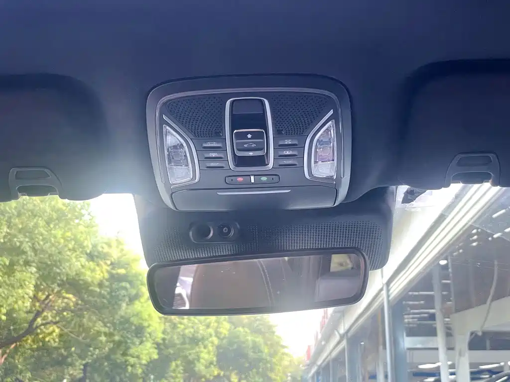 GAC Motor Trumpchi GS8 — миниатюра 21