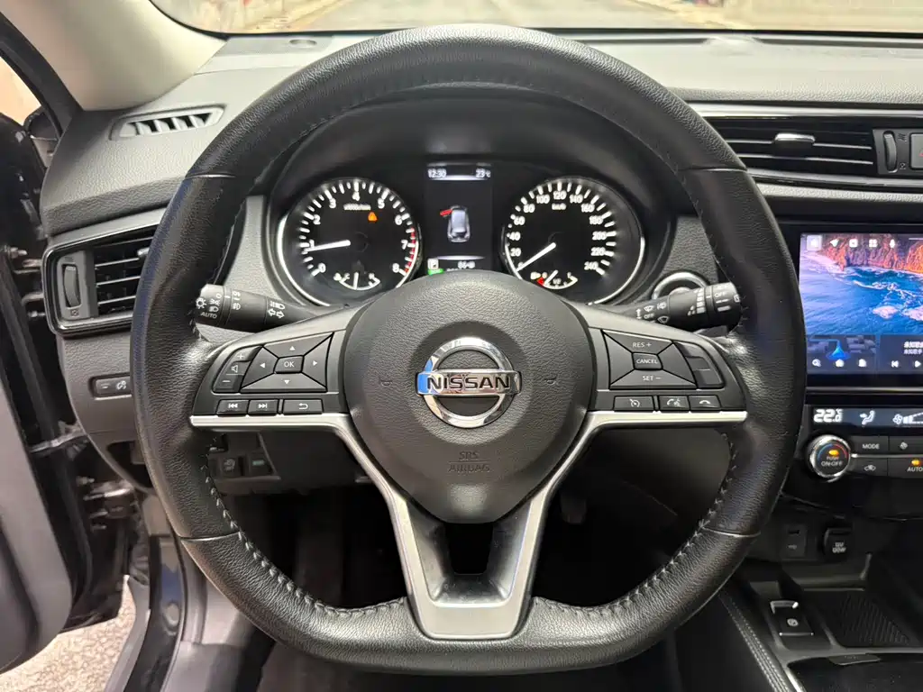 Nissan X-Trail — миниатюра 11