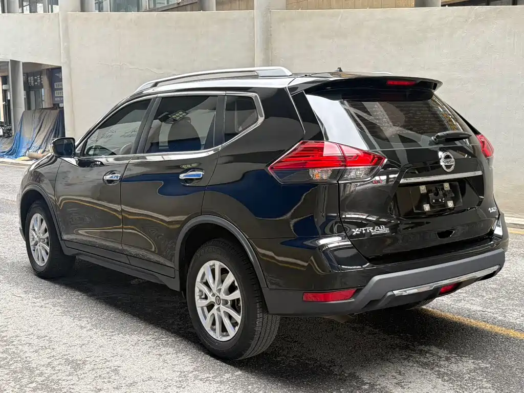 Nissan X-Trail — миниатюра 6