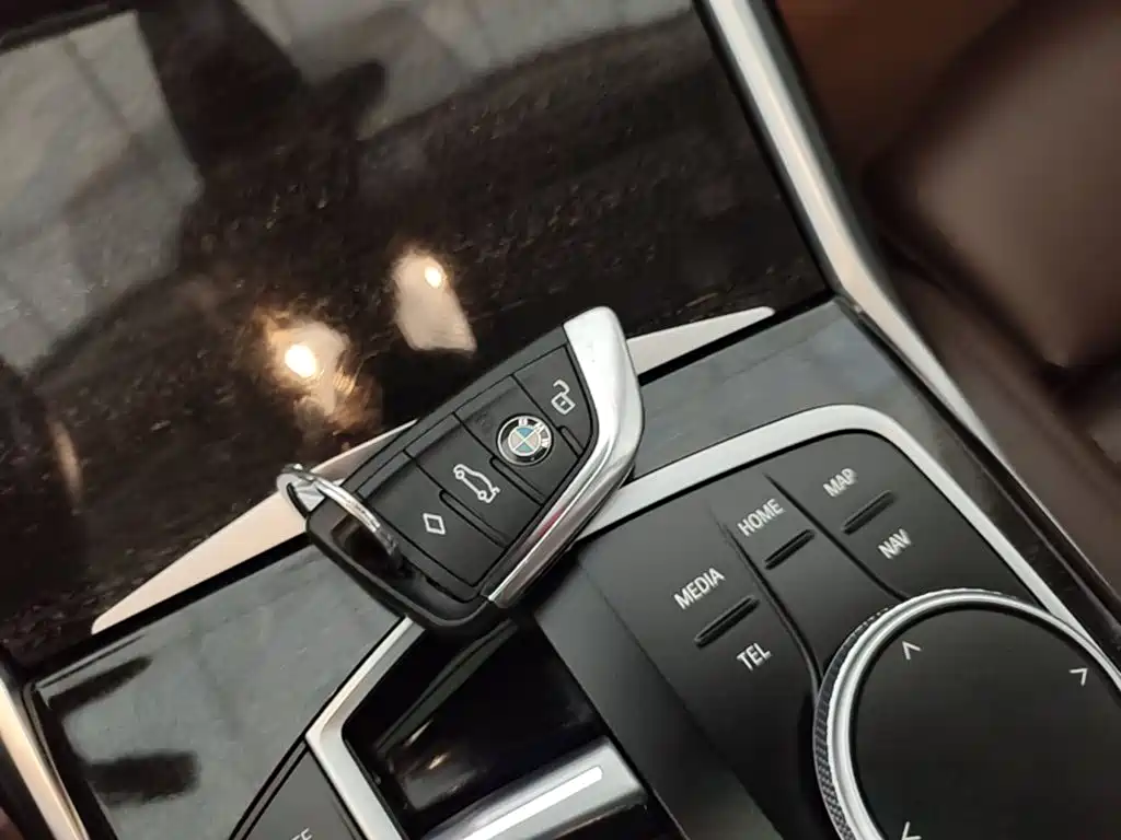 BMW 3 Series — миниатюра 9