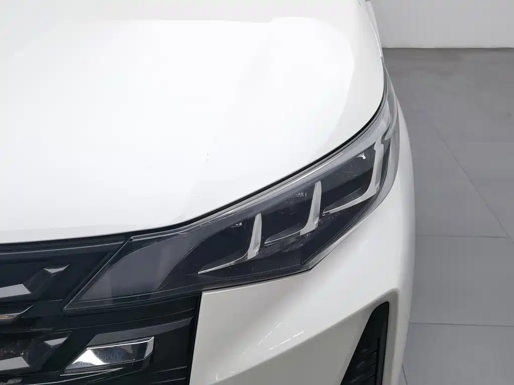 GAC Motor Trumpchi M6 — миниатюра 7