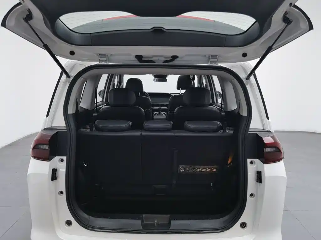 GAC Motor Trumpchi M6 — миниатюра 16