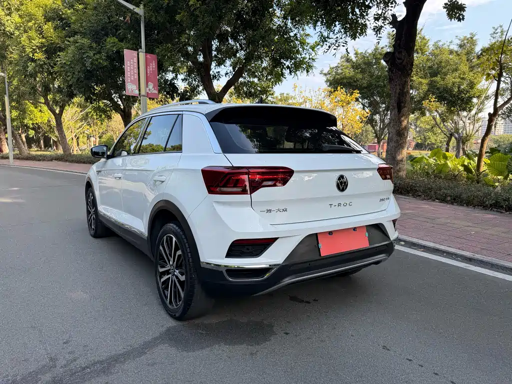 VOLKSWAGEN T ROC EXPLORING SONGS