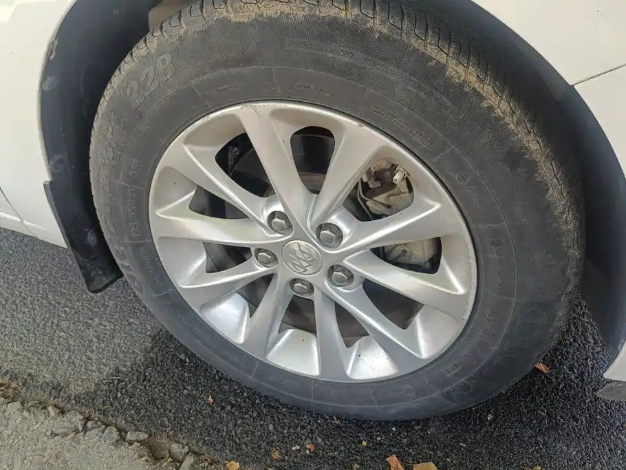 Buick Excelle — миниатюра 6