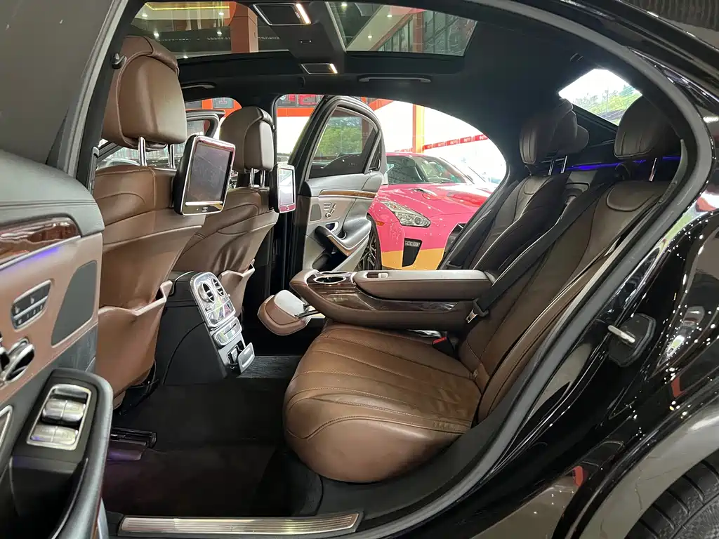 Mercedes-Benz S-Class — миниатюра 8