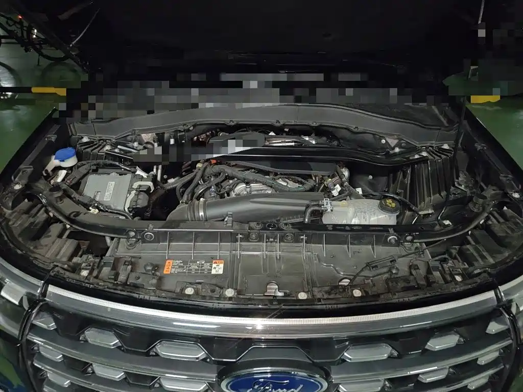 Ford Explorer — миниатюра 11