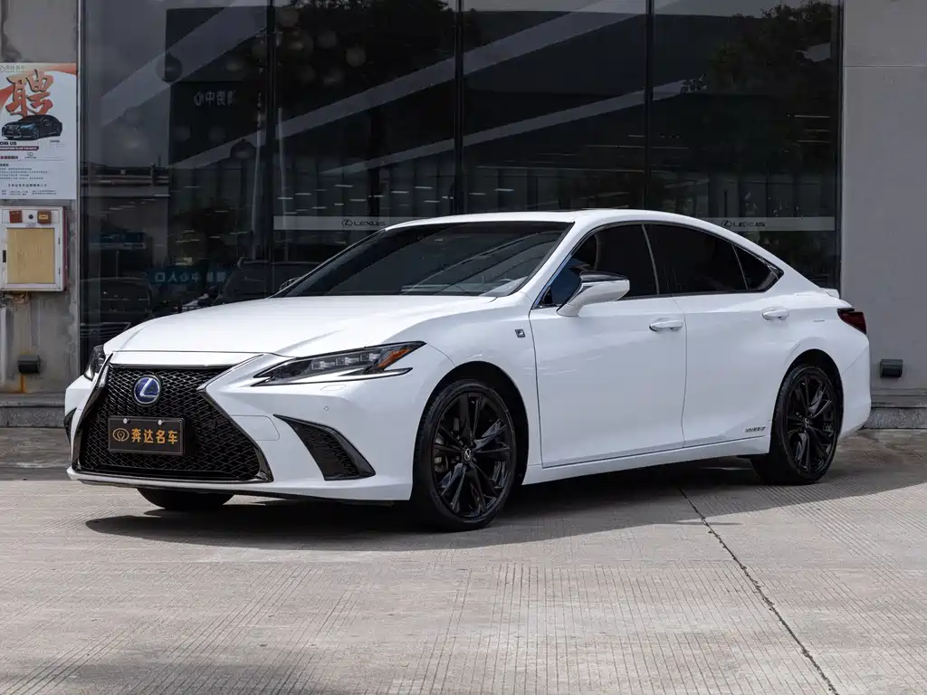 Lexus ES 2021