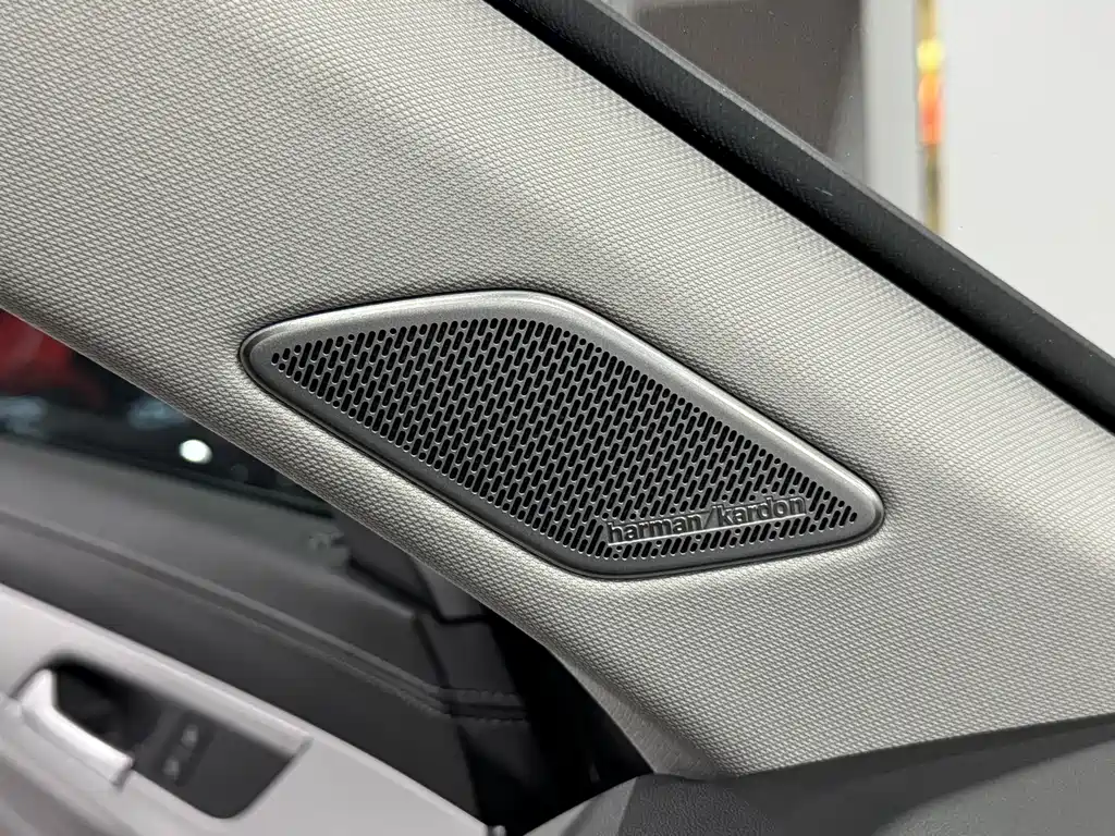 Volkswagen Tavendor 2023 380TSI R-Line