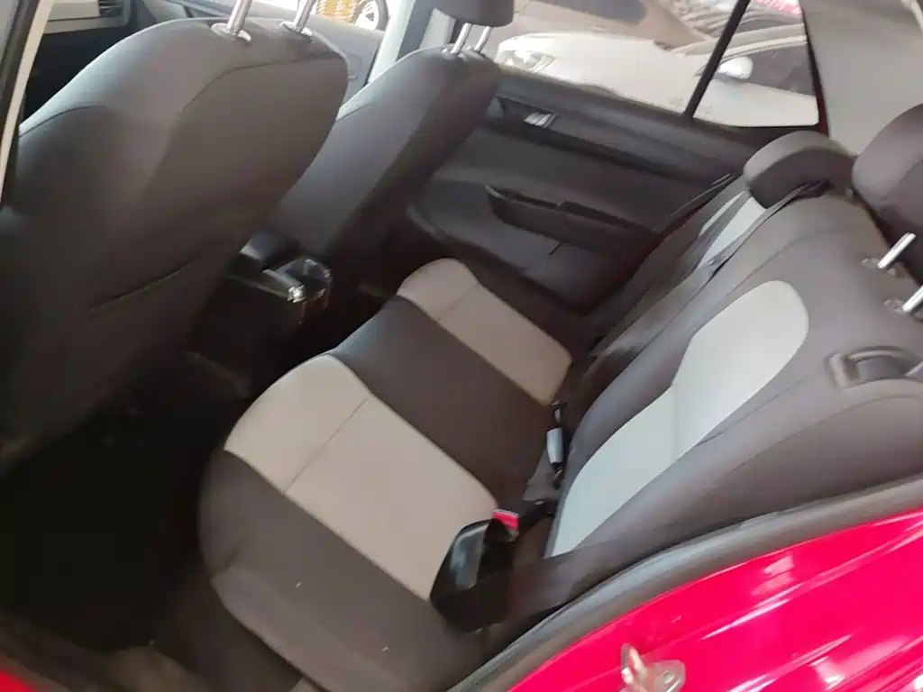 Skoda Fabia — миниатюра 17
