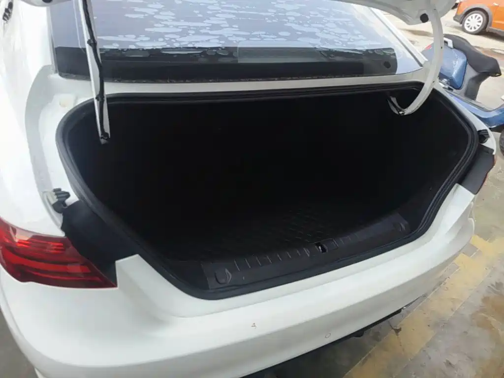 Geely Binrui — миниатюра 19