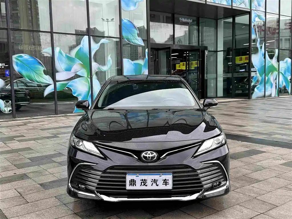 Toyota Camry 2023 2.5G Luxury
