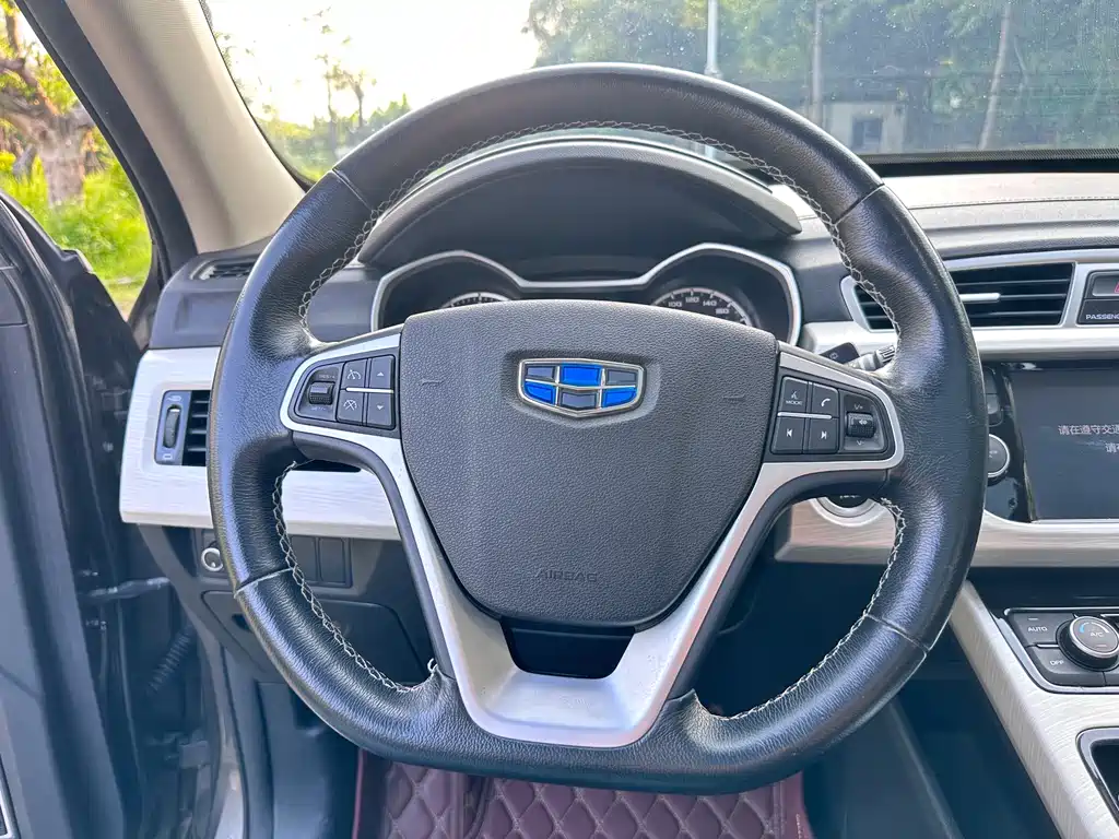 Geely Boyue — миниатюра 15