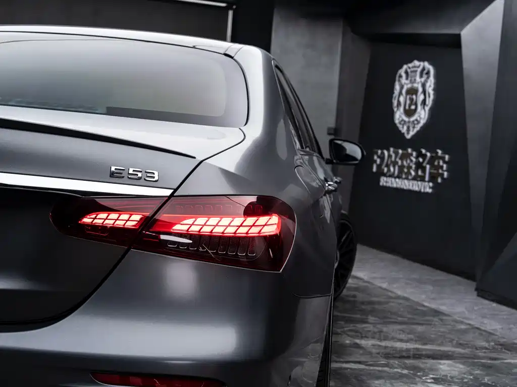 MERCEDES-BENZ E CLASS AMG