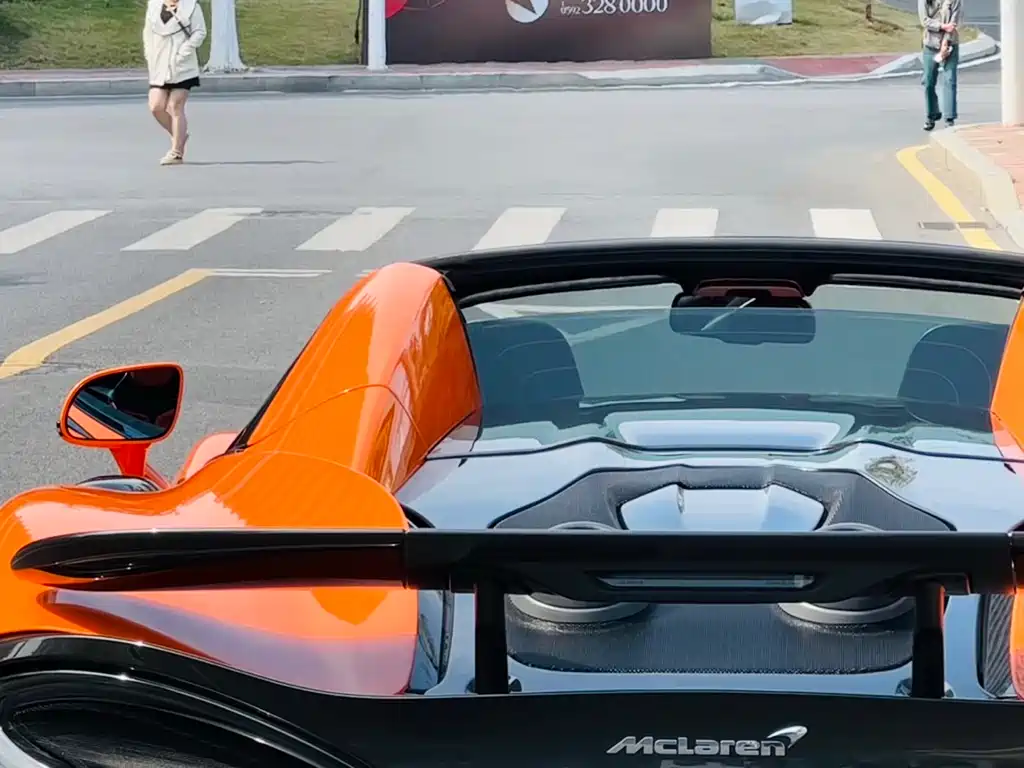 McLaren 600LT 3.8T Spider, фото 14