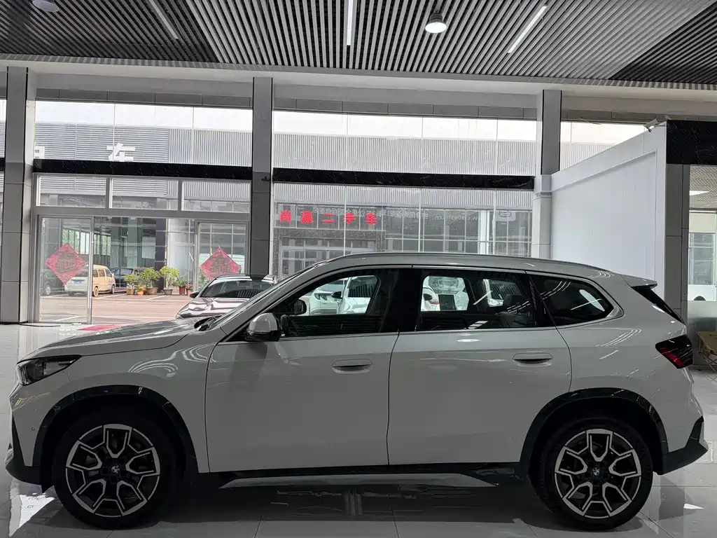 BMW X1 2025 sDrive25Li X