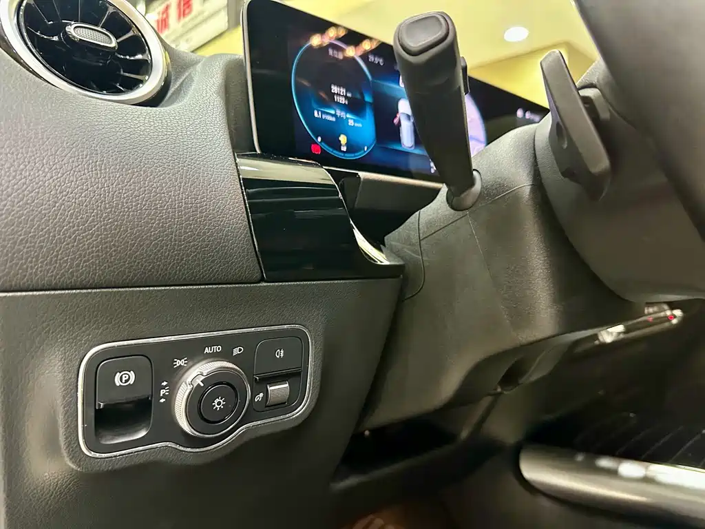 Mercedes-Benz B-Class — миниатюра 18