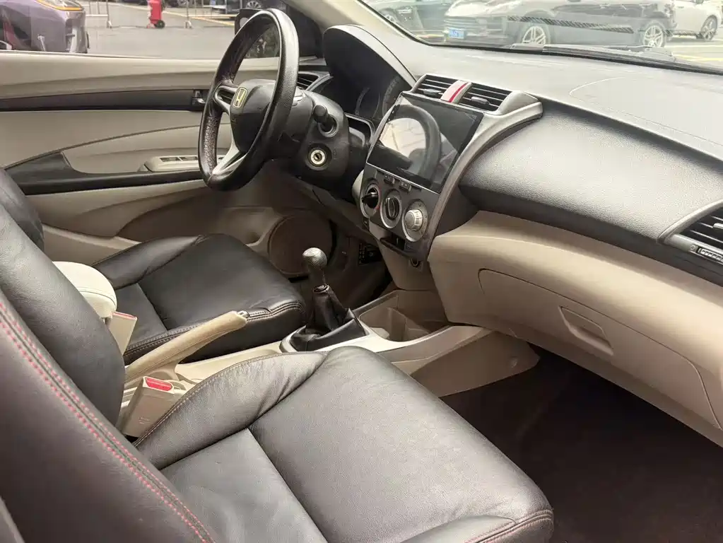 Honda City Classic — миниатюра 15