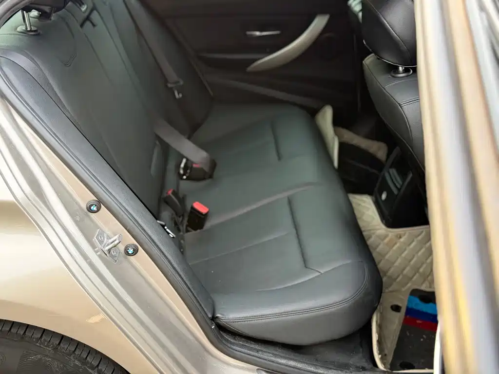 BMW 3 Series — миниатюра 11