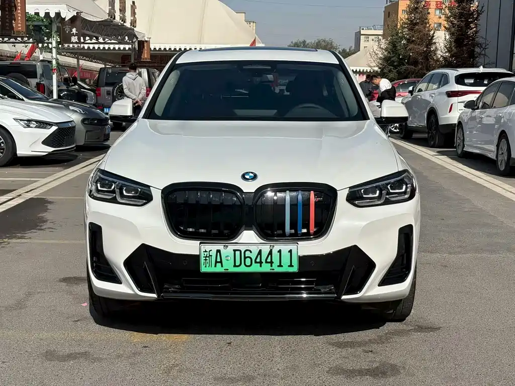 BMW iX3 — миниатюра 2