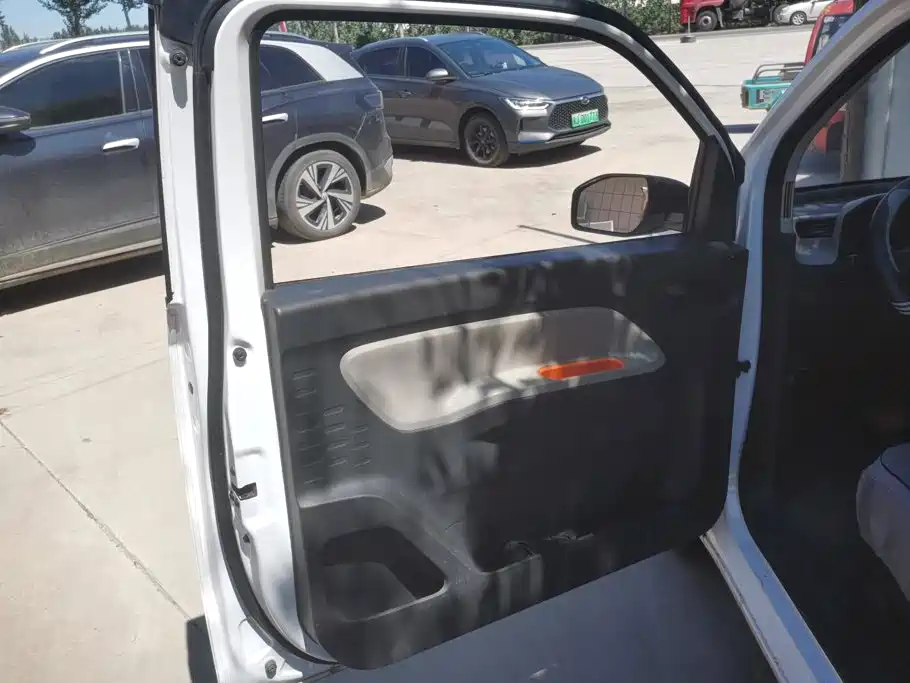 Wuling MINIEV — миниатюра 7