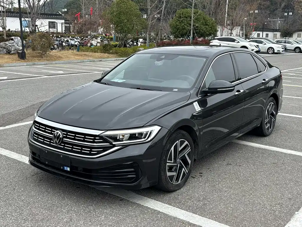 Volkswagen Sagitar 2023
