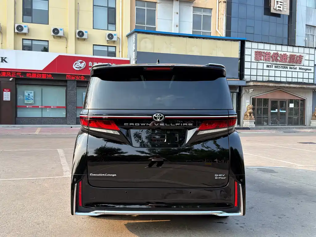 Toyota Vellfire — миниатюра 17