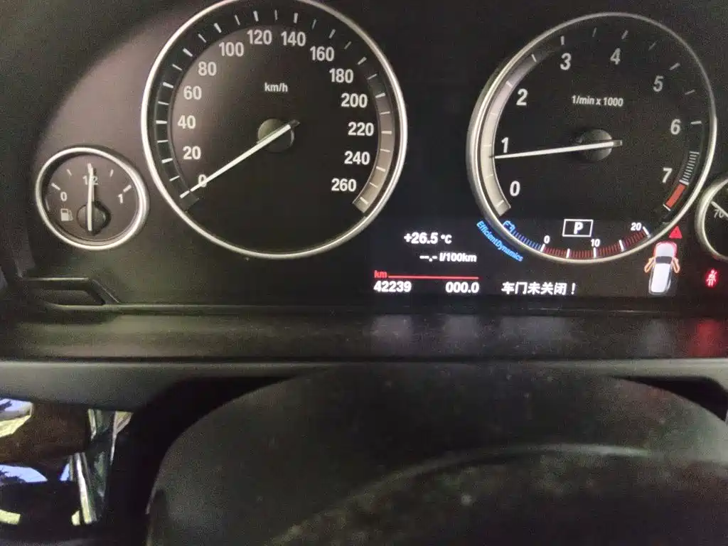 BMW X5 (Import) — миниатюра 5