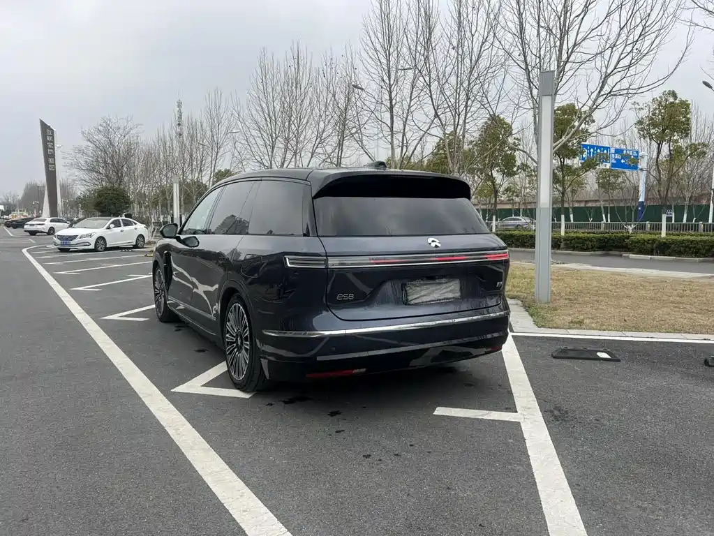 NIO NIO ES8